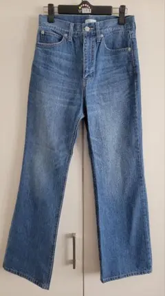 LOWRY'S FARM ハイウエスト フレアパンツ