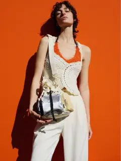 Item thumbnail for item bf2526b1-64e9-4b35-8a18-17731c1d16e3