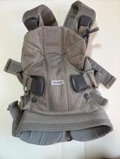 BabyBjorn ONE Kai Airグレージュ