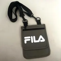 ⭐︎FILA⭐︎ショルダーバッグ　スマホケースのサムネイル