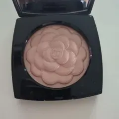 ★限定品★CHANEL RÊVE DE CAMÉLIA ハイライトパウダーのサムネイル