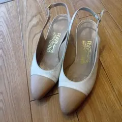 フェラガモ　ストラップパンプス7