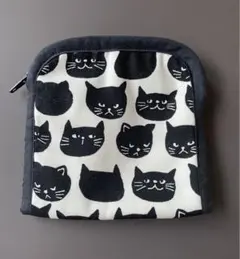 【ハンドメイド】黒猫デザイン・裏地はスカル★小物入れやコインケースに！