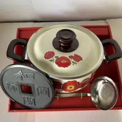 未使用品★サンコーウェア ひなげし 両手鍋(20cm)＆お玉セット　昭和レトロのサムネイル
