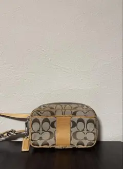 COACH コーチ　シグネチャー　ウエストポーチ　　ポーチ　ベージュ　ブラウン