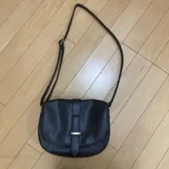 ブラック ショルダーバッグ 調整可能