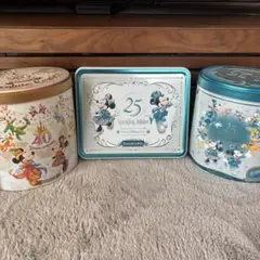 ディズニー⭐︎記念缶　ランド40周年シー25周年のサムネイル