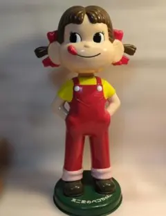 ペコちゃん　首振り人形　フィギュア