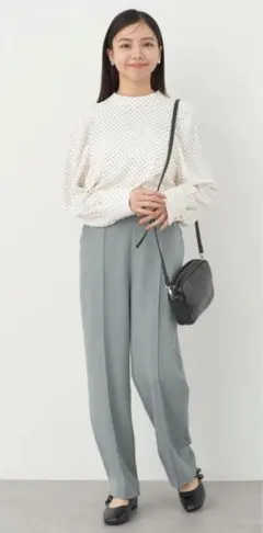 新品 2wayピンタックテーパードパンツ earth music&ecology