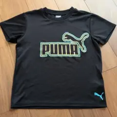 PUMA 黒 Tシャツ ロゴ入り　140