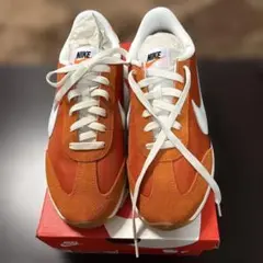NIKE PACIFIC オレンジ色