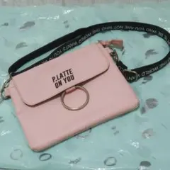 P.LATTE ON YOU ショルダーバッグ