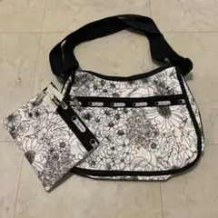 新品未使用タグ付き　レスポートサック ショルダーバッグ　ホーボー　モノトーン花柄