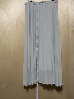 GU グレー プリーツスカート
