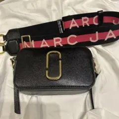 MARC JACOBS
