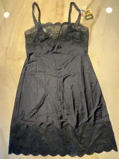 黒のスリップ