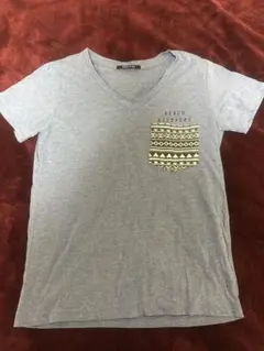 one way Vネック Tシャツ ポケット付き