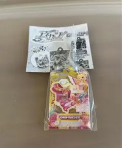アイカツ 誰でもアイドル活動アクリルチャーム　ガチャ　星宮いちご