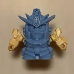 ガンダム　フィギュア 青と黄色