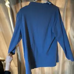 青い長袖トップス M-L サイズ