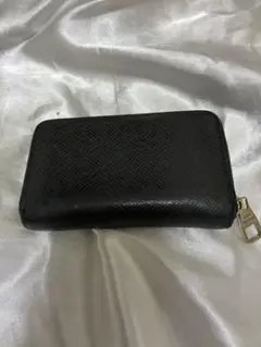 Item thumbnail for item 4defb1b8-aaae-45c4-b936-2d05e0db69b2