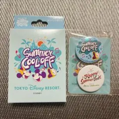 ディズニー Mrs. GREEN APPLE サマークールオフステッカー缶バッジ