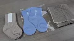 ベビー靴下セット ベージュ・ブルー ラルフローレン menina　ガーゼハンカチ