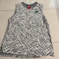 Nike ノースリーブTシャツ Mサイズ グラフィックプリント