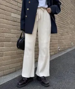 【マイナス3キロ見え】すっきりシルエットリブパンツ　Mサイズ