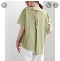 新品Tシャツ titivate バックデザインカットソーのサムネイル