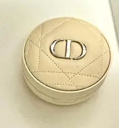 Dior ディオールスキン フォーエヴァー クッション パウダー コーラル