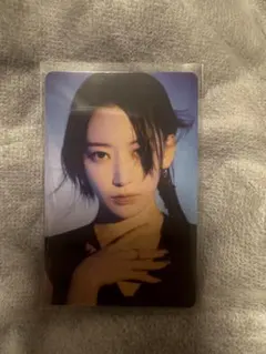 Flame rises ラントレ サクラ　LESSERAFIM