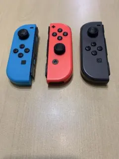 NINTENDO Switch Joy-Conコントローラー 3個［ジャンク品］