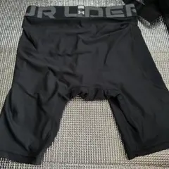 Under Armour ブラック インナータイツ