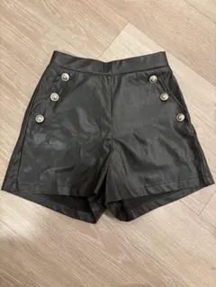 GRL ボタン付き黒合皮ショートパンツ M