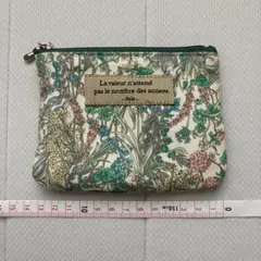 リバティ　ティッシュケース　ポーチのサムネイル