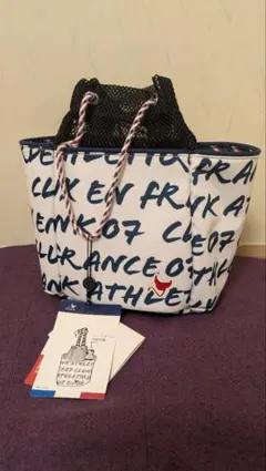 Item thumbnail for item b82003a3-afb0-40bd-869b-9c6e69693227