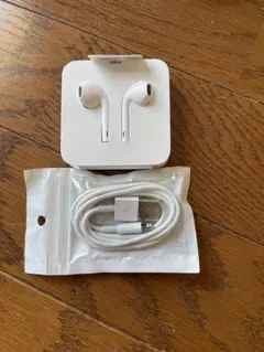 iPhone 純正 Lightning イヤホン 白 自宅保管品