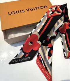 LOUIS VUITTON ルイヴィトン　スカーフ　箱付き