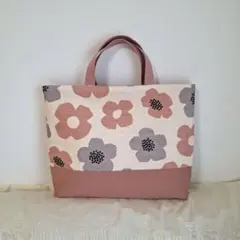 ラミネートトートバックあおりタイプ 白✖️ピンク系 - メルカリ