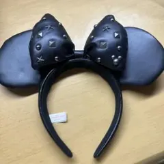 ミニーマウス耳カチューシャ 黒 スタッズ付き