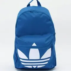 adidasのリュックです。