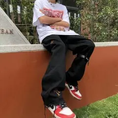 ブラック刺繍ワークパンツ ルーズフィット