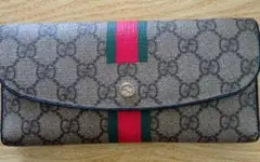 美品 グッチ GUCCI GGスプリーム 長財布 シェリーライン
