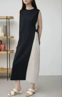 新品未使用アズールバイマウジー サイドプリーツワンピース S ブラック