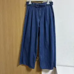 GU ジーユー ライトデニムベルテッドワイドパンツのサムネイル