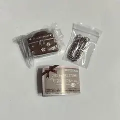 JILL STUART ミニブローチバニティキーホルダー ワイン