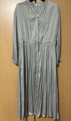 ユニクロ　Vネックロングシャツワンピース