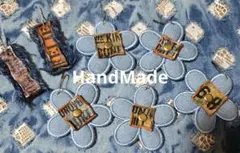 ハンドメイド本革デニムリメイクタグチャーム約６×6cm Aa