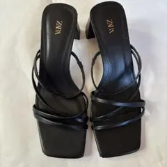 ZARA ストラップサンダル 36（23.5cm）ブラックのサムネイル